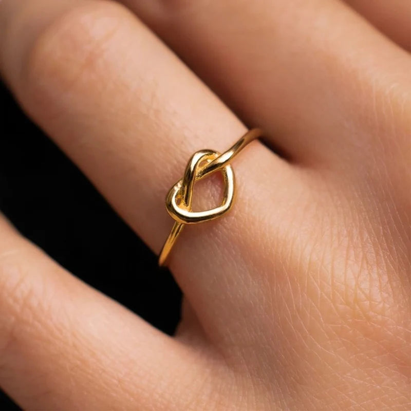 Amora Heart Ring
