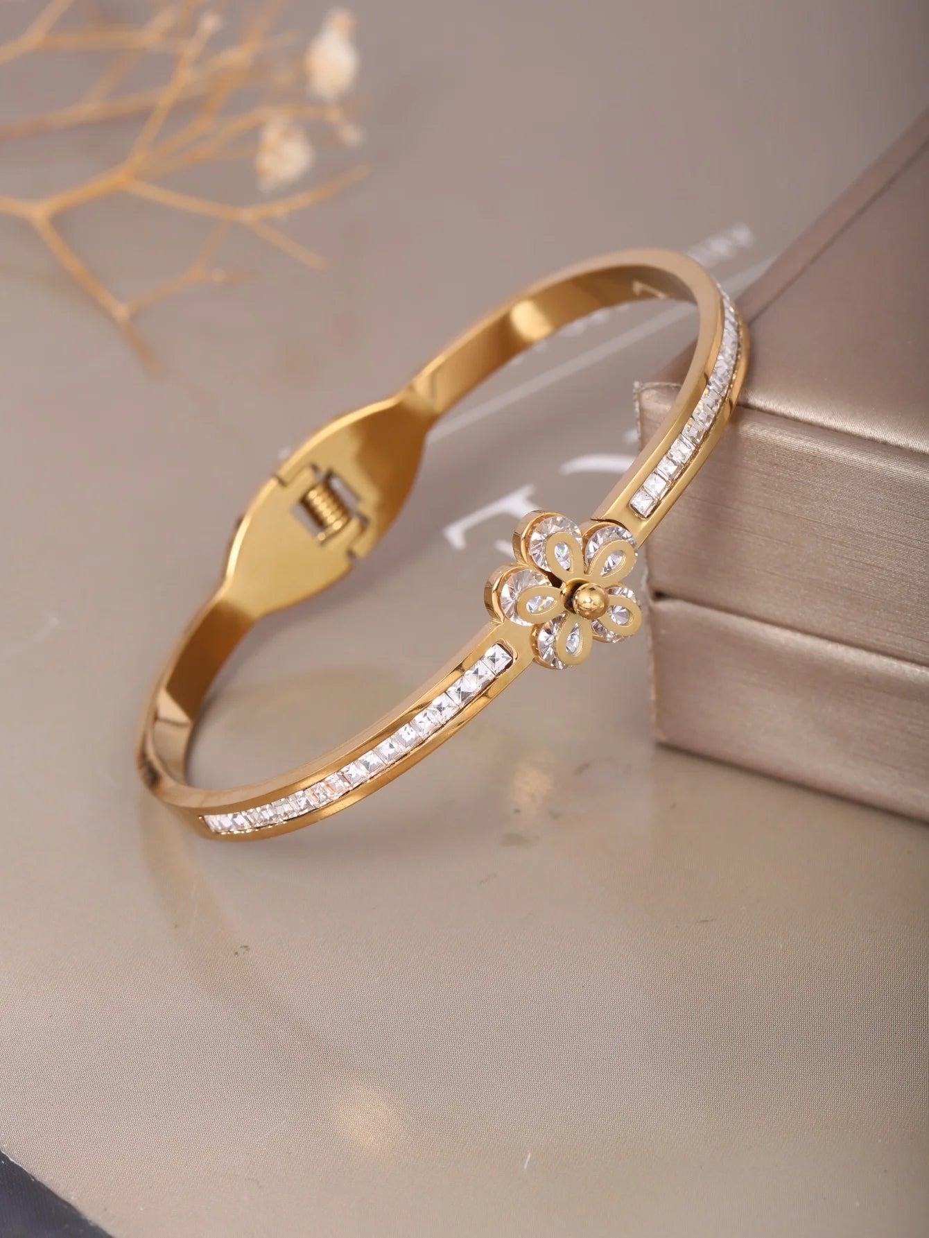Flora Luxe Bracelet