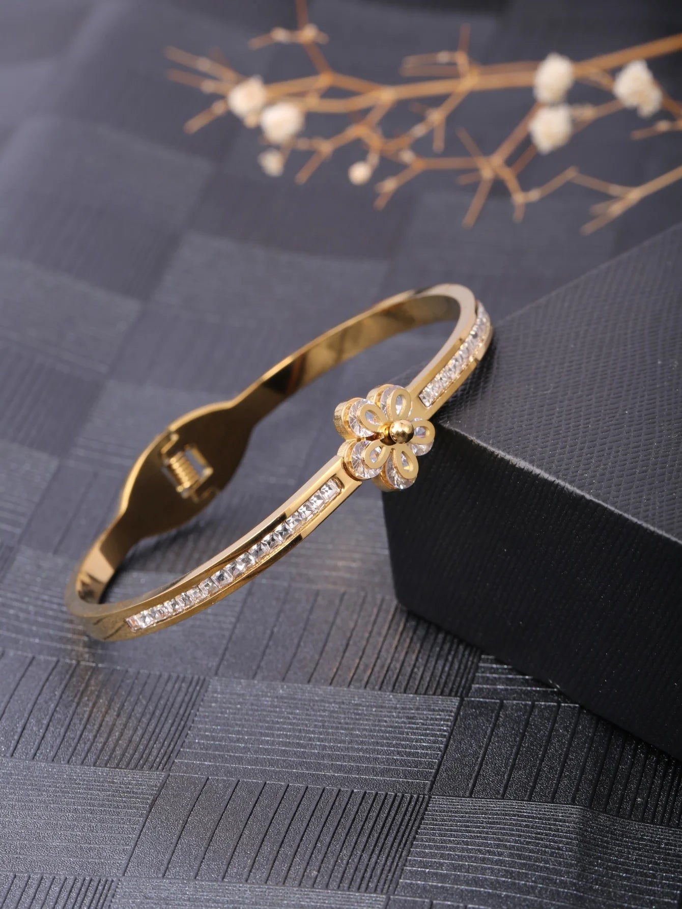 Flora Luxe Bracelet