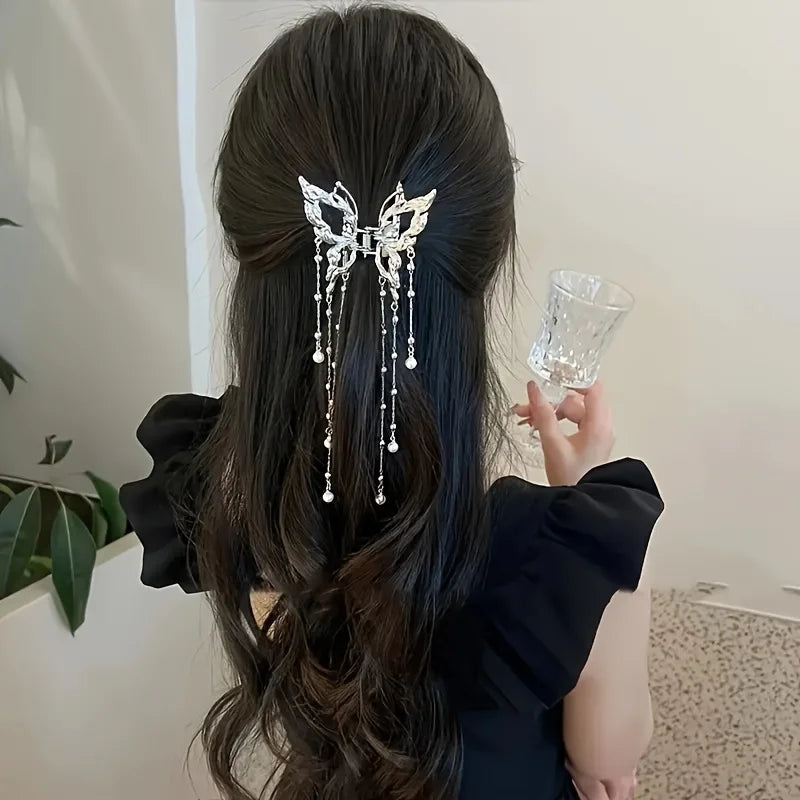 Bella Butterfly Claw