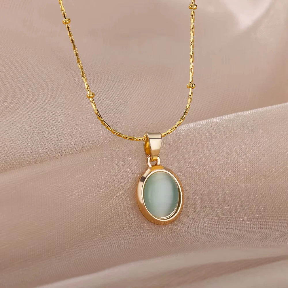 Emera Glow Necklace