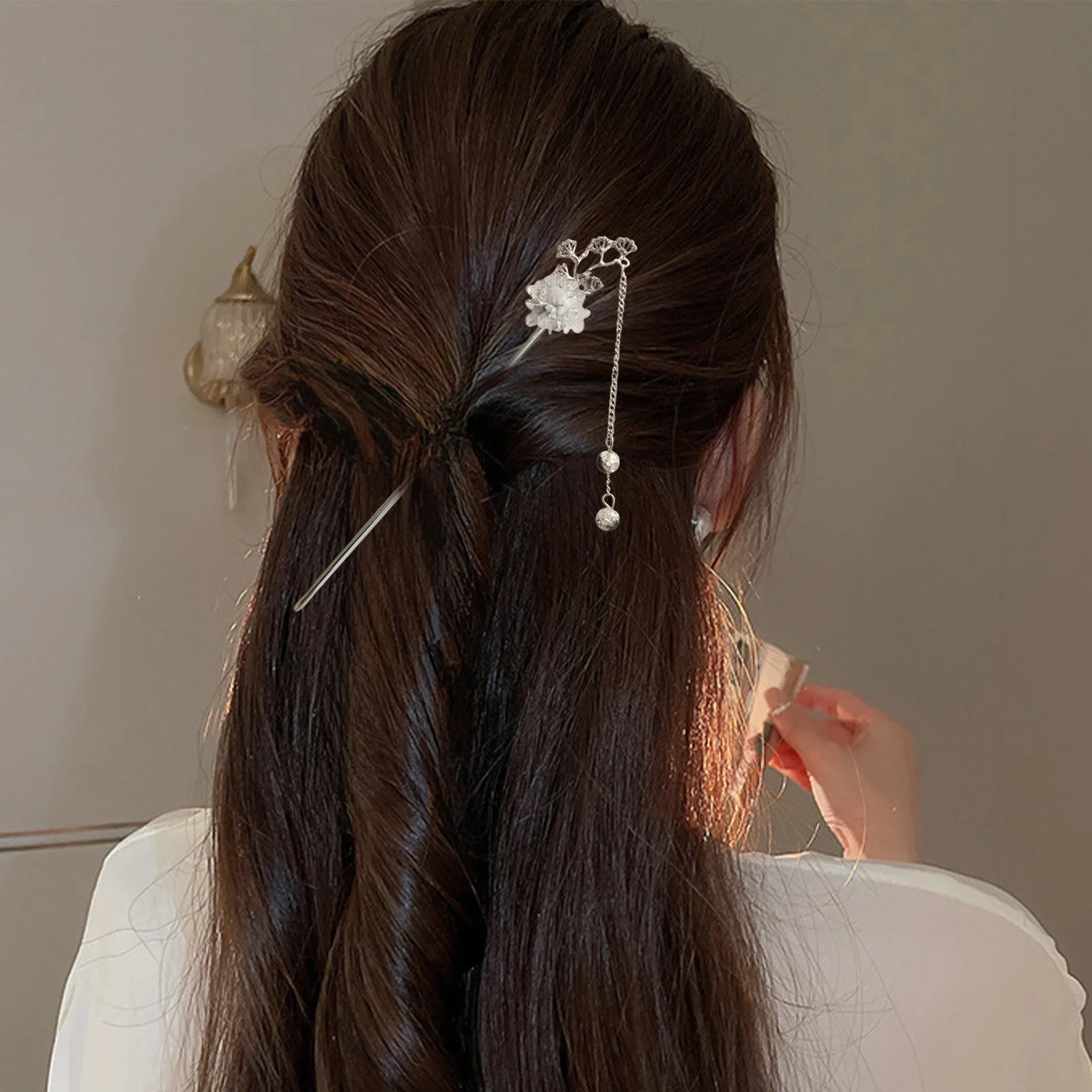 Flora Tassel Hair Pin