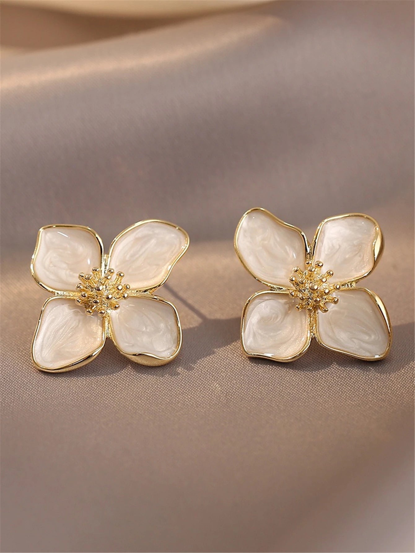 Hibiscus Bloom Earrings