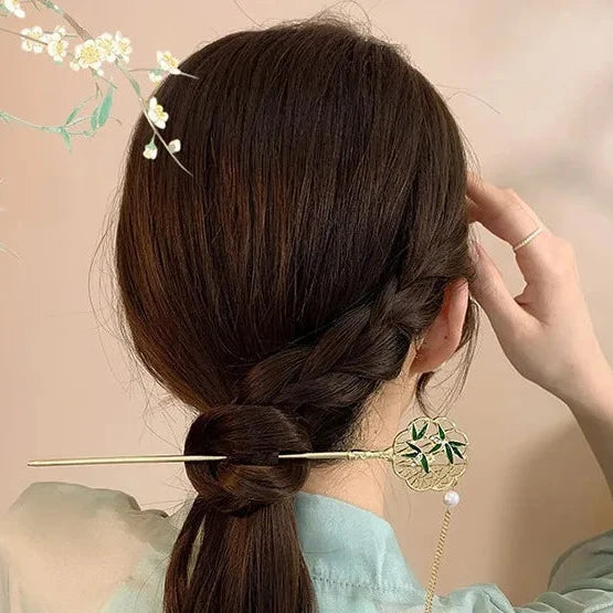 BloomGrace Floral Hair Pin