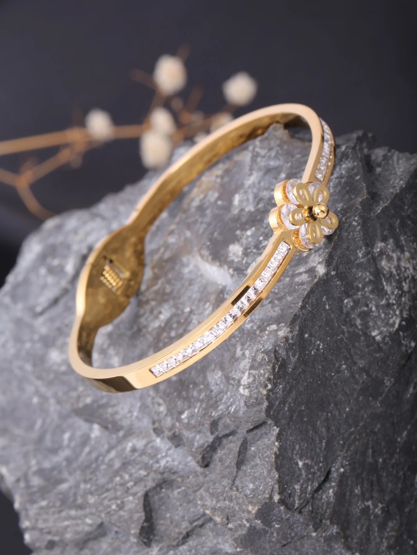 Flora Luxe Bracelet